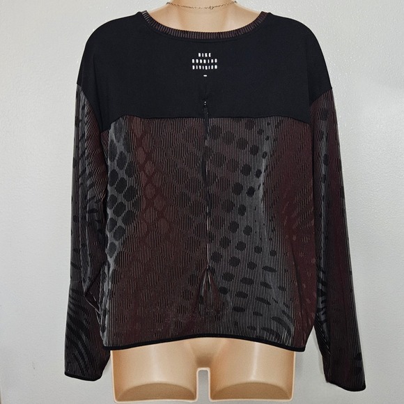 Nike Running Division Long Sleeve Top Women's Pleated Dri-FIT - Picture 3 of 8